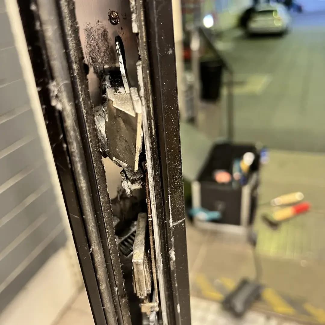 Schlüsseldienst Hasenberg, Türöffnung vor Ort