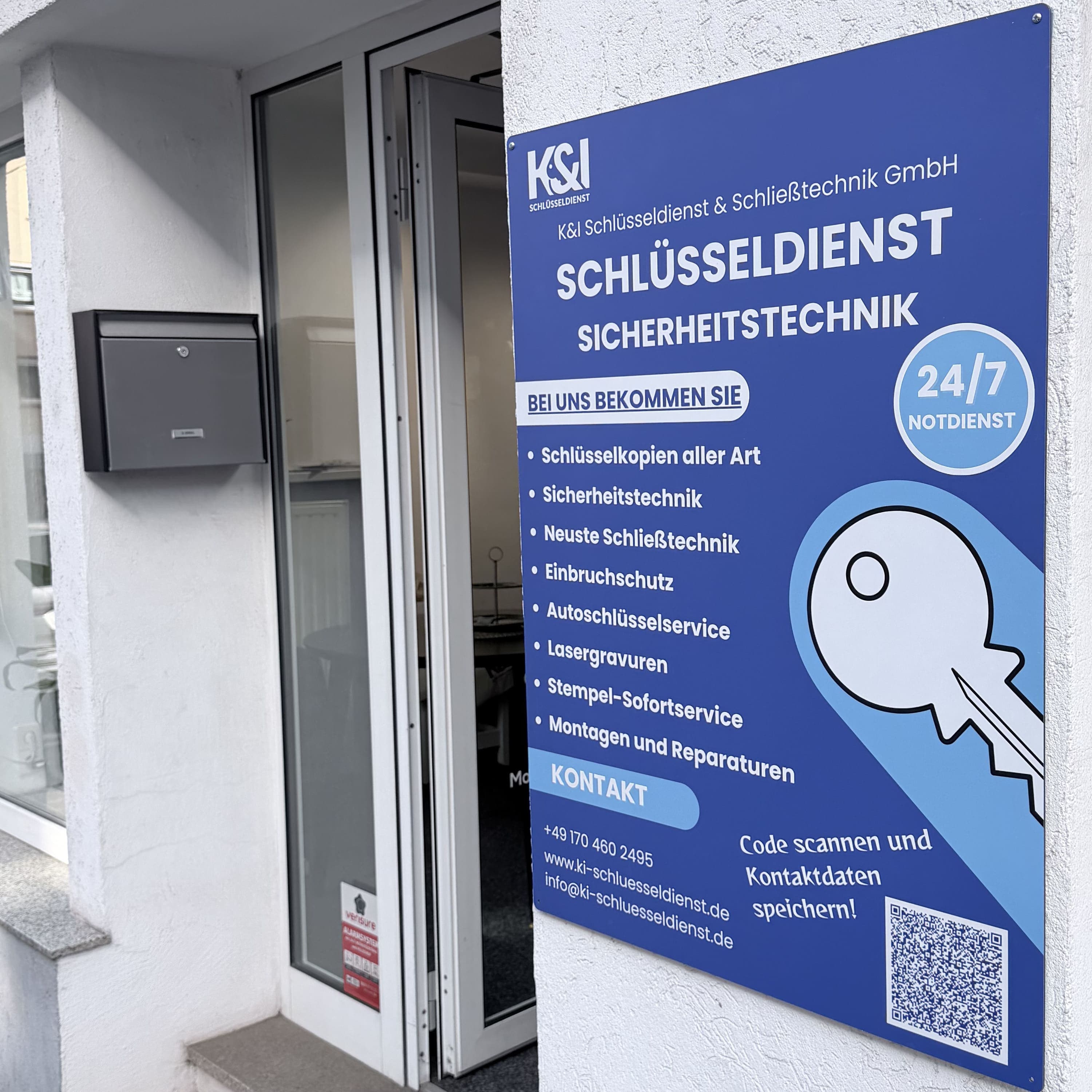 Eingang des Ladengeschäfts der K&I Schlüsseldienst & Schließtechnik GmbH in der Gablenberger Hauptstraße in Stuttgart-Ost
